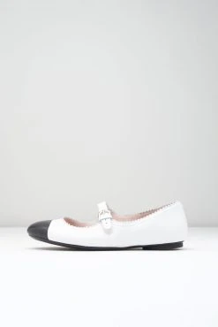 Brand new 🥰 BLOCHSTORE-US Ladies Cassiopeia Ballet Flats White Black Leather 🎁